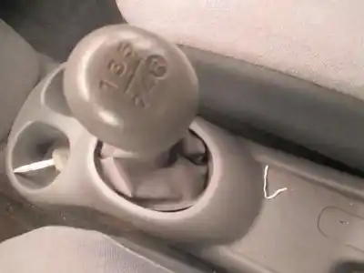 Veicolo di demolizione toyota yaris (ncp1/nlp1/scp1) 1.0 cat dell'anno 2003 alimentato 1sz-fe