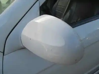 Veículo de Sucata kia cerato 1.5 crdi do ano 2005 alimentado d4fa