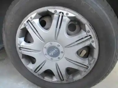 Veículo de Sucata kia cerato 1.5 crdi do ano 2005 alimentado d4fa