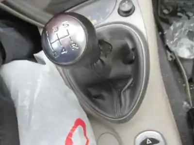 Véhicule à la ferraille citroen c5 berlina attraction de l'année 2007 alimenté 9hz