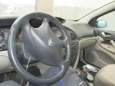 Véhicule à la ferraille citroen c5 berlina attraction de l'année 2007 alimenté 9hz