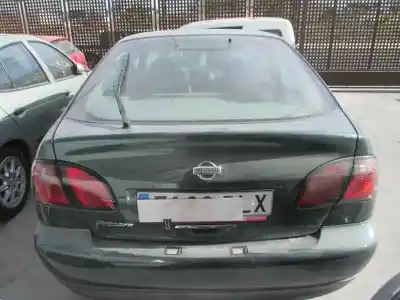 Veículo de Sucata nissan primera berlina (p11) básico do ano 2001 alimentado qg16