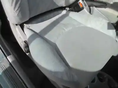 Veículo de Sucata nissan primera berlina (p11) básico do ano 2001 alimentado qg16