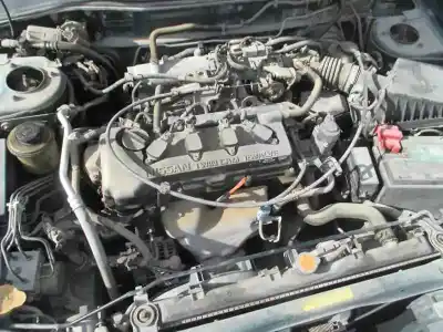 Veículo de Sucata nissan primera berlina (p11) básico do ano 2001 alimentado qg16