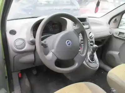 Vehicul casat fiat panda (169) 1.1 8v al anului 2004 alimentat 187a1000