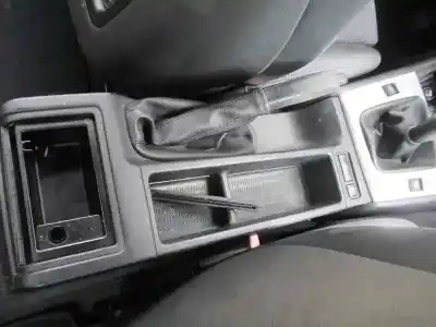 Véhicule à la ferraille bmw serie 3 compact (e46) 316ti de l'année 2001 alimenté n42b18a g