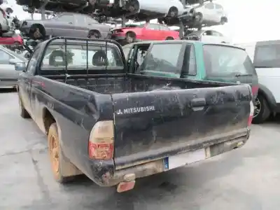 Véhicule à la ferraille mitsubishi l 200 (k6/7) 2500 td glx de l'année 2006 alimenté d 4d56