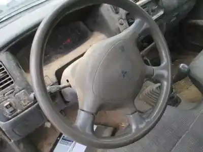 Véhicule à la ferraille mitsubishi l 200 (k6/7) 2500 td glx de l'année 2006 alimenté d 4d56