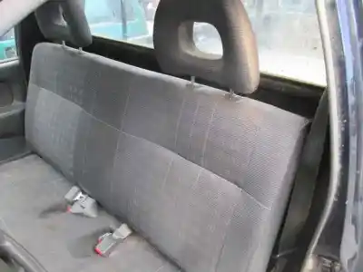 Véhicule à la ferraille mitsubishi l 200 (k6/7) 2500 td glx de l'année 2006 alimenté d 4d56