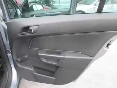 Veicolo di demolizione opel astra h caravan cosmo dell'anno 2005 alimentato z19dth