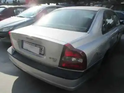 Здавання транспортного засобу volvo s80 berlina 2.4 diesel cat року 2003 потужний d5244t