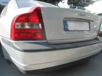 Здавання транспортного засобу volvo s80 berlina 2.4 diesel cat року 2003 потужний d5244t