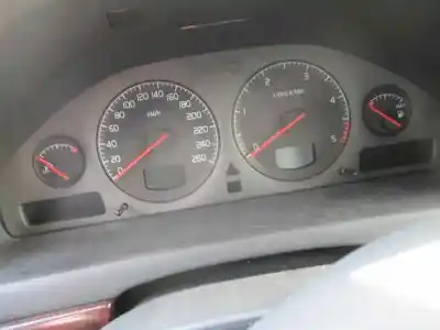 Здавання транспортного засобу volvo s80 berlina 2.4 diesel cat року 2003 потужний d5244t