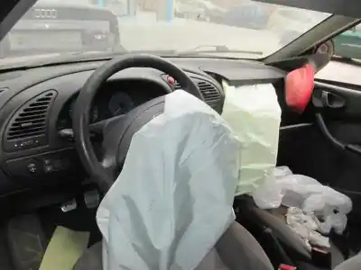 Véhicule à la ferraille citroen xsara berlina 2.0 hdi exclusive (80kw) de l'année 2002 alimenté rhz