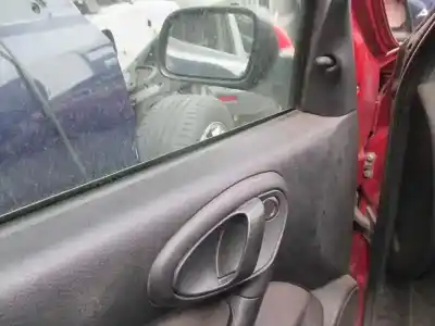 Véhicule à la ferraille citroen xsara berlina 2.0 hdi exclusive (80kw) de l'année 2002 alimenté rhz