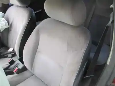 Véhicule à la ferraille citroen xsara berlina 2.0 hdi exclusive (80kw) de l'année 2002 alimenté rhz