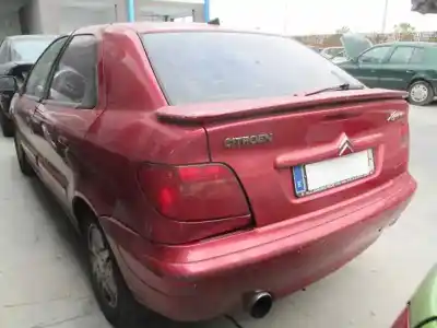 Véhicule à la ferraille citroen xsara berlina 2.0 hdi exclusive (80kw) de l'année 2002 alimenté rhz