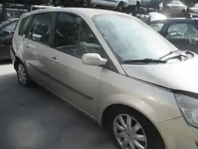 Scrapping Vehicle renault scenic iii grand dynamique of the year 2007 powered f9q l8