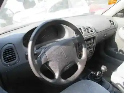Veículo de Sucata daewoo nubira berlina classic cdx do ano 1998 alimentado x20sed