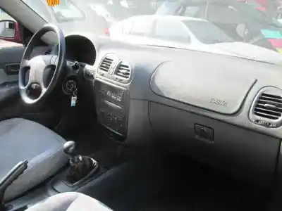 Veículo de Sucata daewoo nubira berlina classic cdx do ano 1998 alimentado x20sed