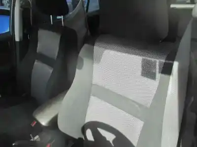 Здавання транспортного засобу toyota corolla (_e12_) 2.0 d-4d (cde120r_ cde120l_) року 2006 потужний 1cdftv