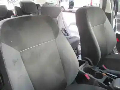 Veicolo di demolizione ford focus lim. (cb8) trend dell'anno 2012 alimentato iqdb