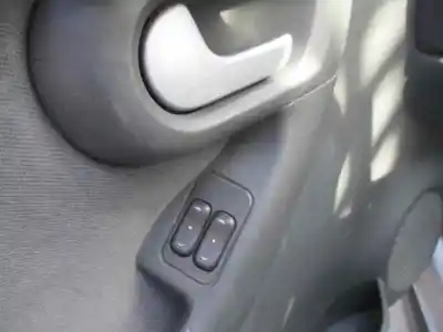 Veículo de Sucata opel corsa c blue line do ano 2004 alimentado z13dt