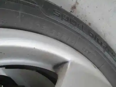Veicolo di demolizione peugeot 206 cc cc dell'anno 2006 alimentato nfu