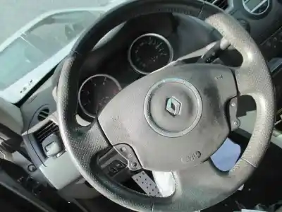 Scrapping Vehicle renault megane iii coupe 1.9 dci diesel of the year 2007 powered f9q e8