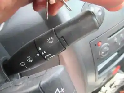 Scrapping Vehicle renault megane iii coupe 1.9 dci diesel of the year 2007 powered f9q e8