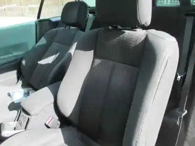 Scrapping Vehicle renault megane iii coupe 1.9 dci diesel of the year 2007 powered f9q e8