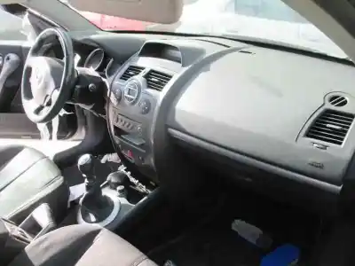 Scrapping Vehicle renault megane iii coupe 1.9 dci diesel of the year 2007 powered f9q e8