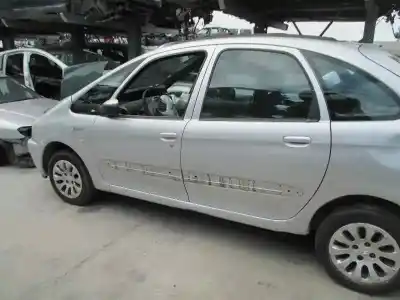 Scrapping Vehicle citroen xsara picasso (n68) 2.0 16v of the year 2003 powered rfn