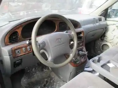 Scrapping Vehicle kia carnival td ls of the year 2001 powered j3