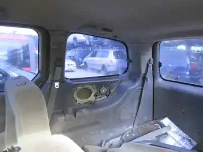 Scrapping Vehicle kia carnival td ls of the year 2001 powered j3