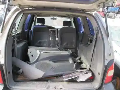 Scrapping Vehicle kia carnival td ls of the year 2001 powered j3