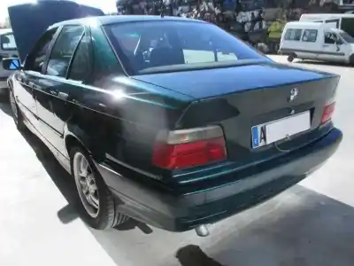 Veículo de Sucata bmw serie 3 berlina (e36) 325td do ano 1995 alimentado d256t1
