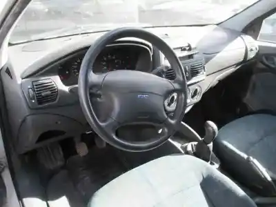 Veículo de Sucata fiat marea weekend (185) 1.6 16v/100 16v elx do ano 2001 alimentado 182b6.000