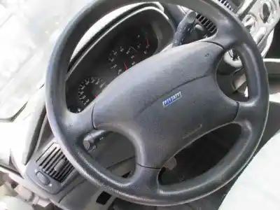 Veículo de Sucata fiat marea weekend (185) 1.6 16v/100 16v elx do ano 2001 alimentado 182b6.000