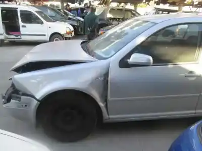 Vehicul casat volkswagen golf iv berlina (1j1) conceptline al anului 2000 alimentat alh