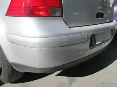 Vehicul casat volkswagen golf iv berlina (1j1) conceptline al anului 2000 alimentat alh