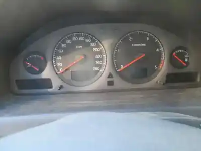 Scrapping Vehicle volvo s60 berlina d5 of the year 2001 powered d5244t