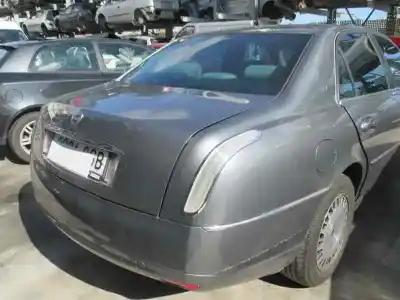 Véhicule à la ferraille lancia                                             thesis (115)                                                                                                                                                                                                                                               2.4 multijet 20v cae emblema (136kw)                                                                                                                                                                                                                       de l'année 2008 alimenté 841p000