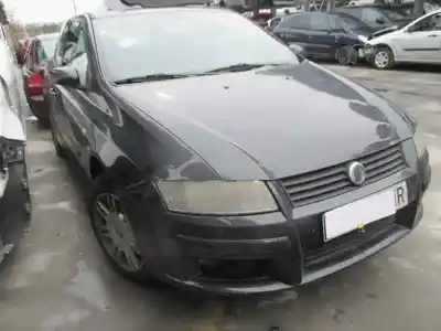 Veículo de Sucata fiat stilo (192) 1.9 jtd cat do ano 2003 alimentado 192a1000