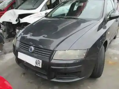 Veículo de Sucata fiat stilo (192) 1.9 jtd cat do ano 2003 alimentado 192a1000