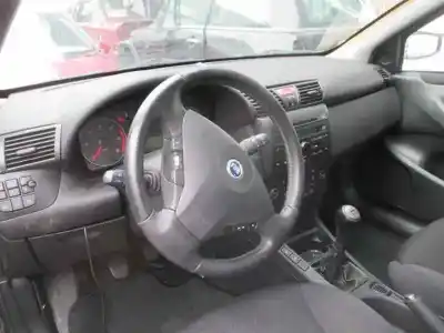 Veículo de Sucata fiat stilo (192) 1.9 jtd cat do ano 2003 alimentado 192a1000
