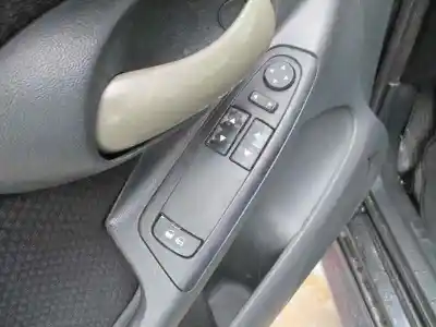 Veículo de Sucata fiat stilo (192) 1.9 jtd cat do ano 2003 alimentado 192a1000