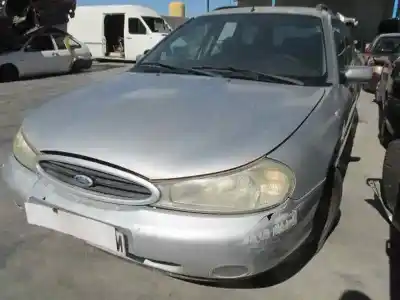 Veículo de Sucata ford mondeo familiar (gd) ambiente do ano 2000 alimentado rfn