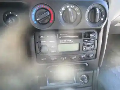 Veículo de Sucata ford mondeo familiar (gd) ambiente do ano 2000 alimentado rfn