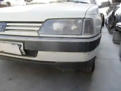 Véhicule à la ferraille peugeot 405 berlina clim de l'année 1991 alimenté d9b